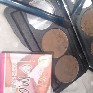 Blusher. Eyebrow Kit