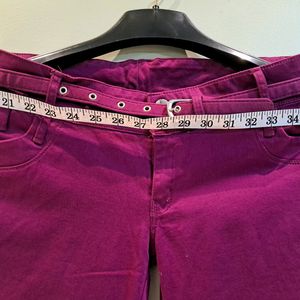 Girl's skinny purple jeans