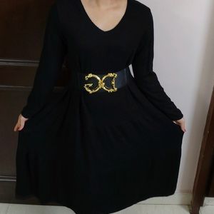 Women Black Viscose Round Neck Midi Dress