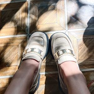 Square Toe BEIGE LOAFER