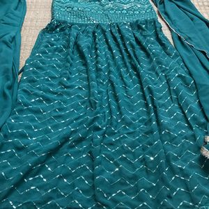 Green Nyra Kurta Set For Grabs