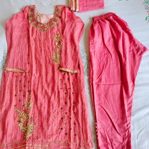 Combo Of 2 Kurta Set With One Dupatta