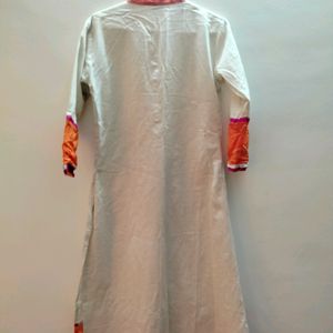 White Kurti-size L In Good Condition