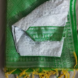 Green Silk Saree With Blouse