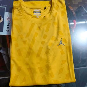 YELLOW SPORTS WEAR TSHIRT