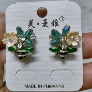 Honeybee Studs