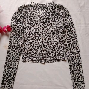 Urbanic Leopard Crop Top