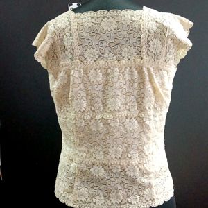 Stretchable Lace Detail Top