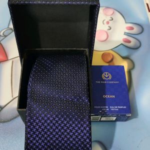 Man 👔 Tie With Perfume Brand New