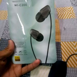 Sony Earphone {WI-C200}