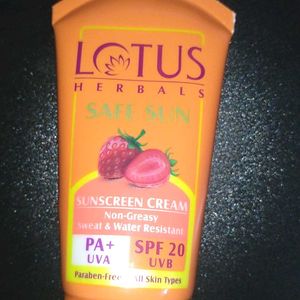 Sunscreen Lotus