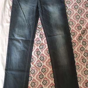 Mens - Size 30 - BRANDED - Wert Jeans