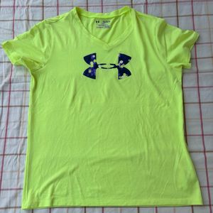 Under Armour Womens Tshirt