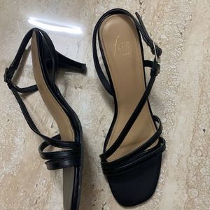 Five By Inc.5 Black Heels