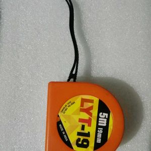 Retractable Measuring Tape