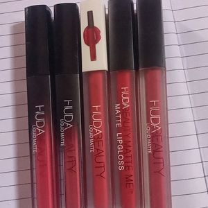 4 Different Shades Huda Beauty LiquidMatteLipstick