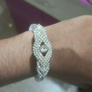 Bracelet Hand