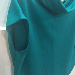 Sleeve Less Mock Neck Top