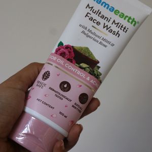 Mamaearth Facewash Multani Mitti