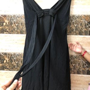 black polyester dress