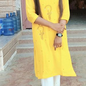 Yellow Kurta And Pant For Haldi Function