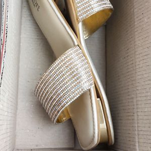 Classy Super Comfortable Party Wear Flat Sandals