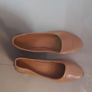 Cut Shoe Peach Color