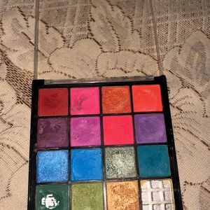 Colour Full Eyeshadow Pallet