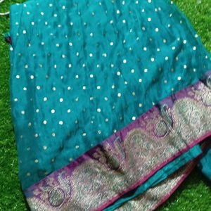 Women's Dupatta.