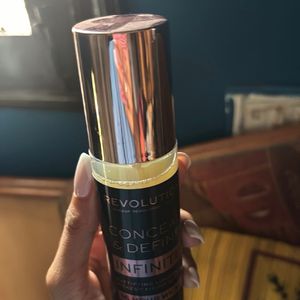 Makeup revolution fixer