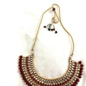 Kundan Jewellery Set (maroon)