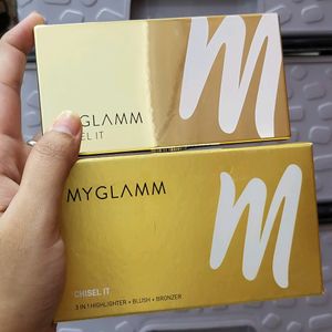 Myglamm Chisel It 3 In 1 Highlighter+Blush Palette