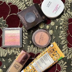 Lakme Blush Foundation Sunscreen