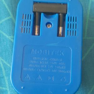 Mobitek Universal Mobile Battery Charger