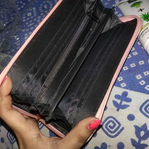 Women New Imported Wallet And Facewash Free Ne