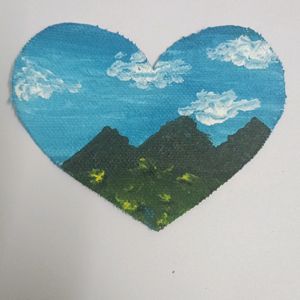 Landscape Scenari In Heart Shape Canvas Paper