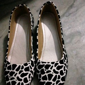 Leopard design bellies