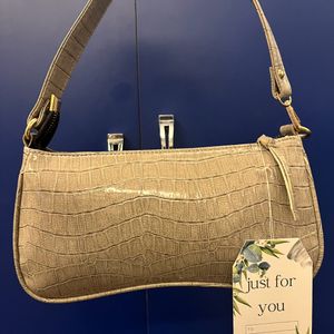 Crocco Baguette Bag : Ash Grey