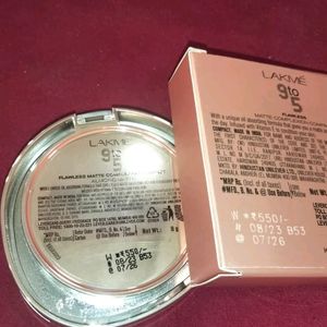 Lakme 9 To 5 Compact