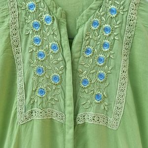 💚 Women Cotton Festive Thread Work Kurta 💚