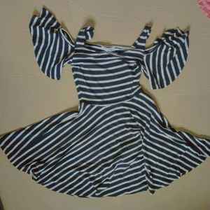 Strip Line Dress / Black & White Dress