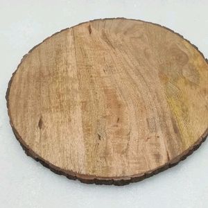 Round Wooden Chopping Board With Bark