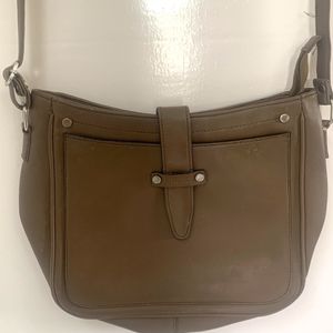 Sling /soulder Bag, Beautiful Colour,excellent