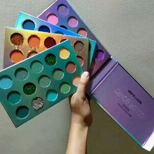 Eyeshadow palette