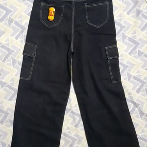 Wide Leged Cargo Black Pants.| For Waist: 32inchs