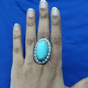 Big finger ring