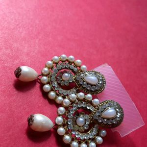 Pearl & kundan Earrings + Gold & Black Earring