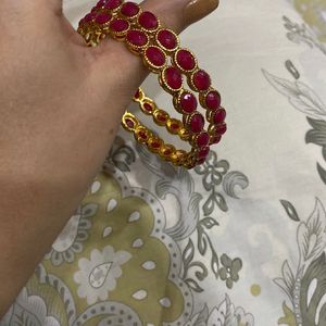 Red Bangles Set 2 Pairs