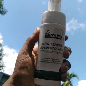 Diorre Wit D-Tan Clear Foaming Face Wash