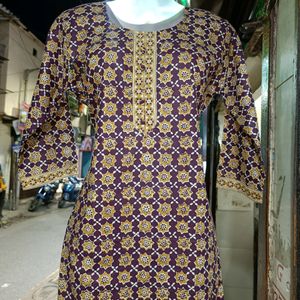 💜Cotton Kurti With 💛Ciggerate Pant Set